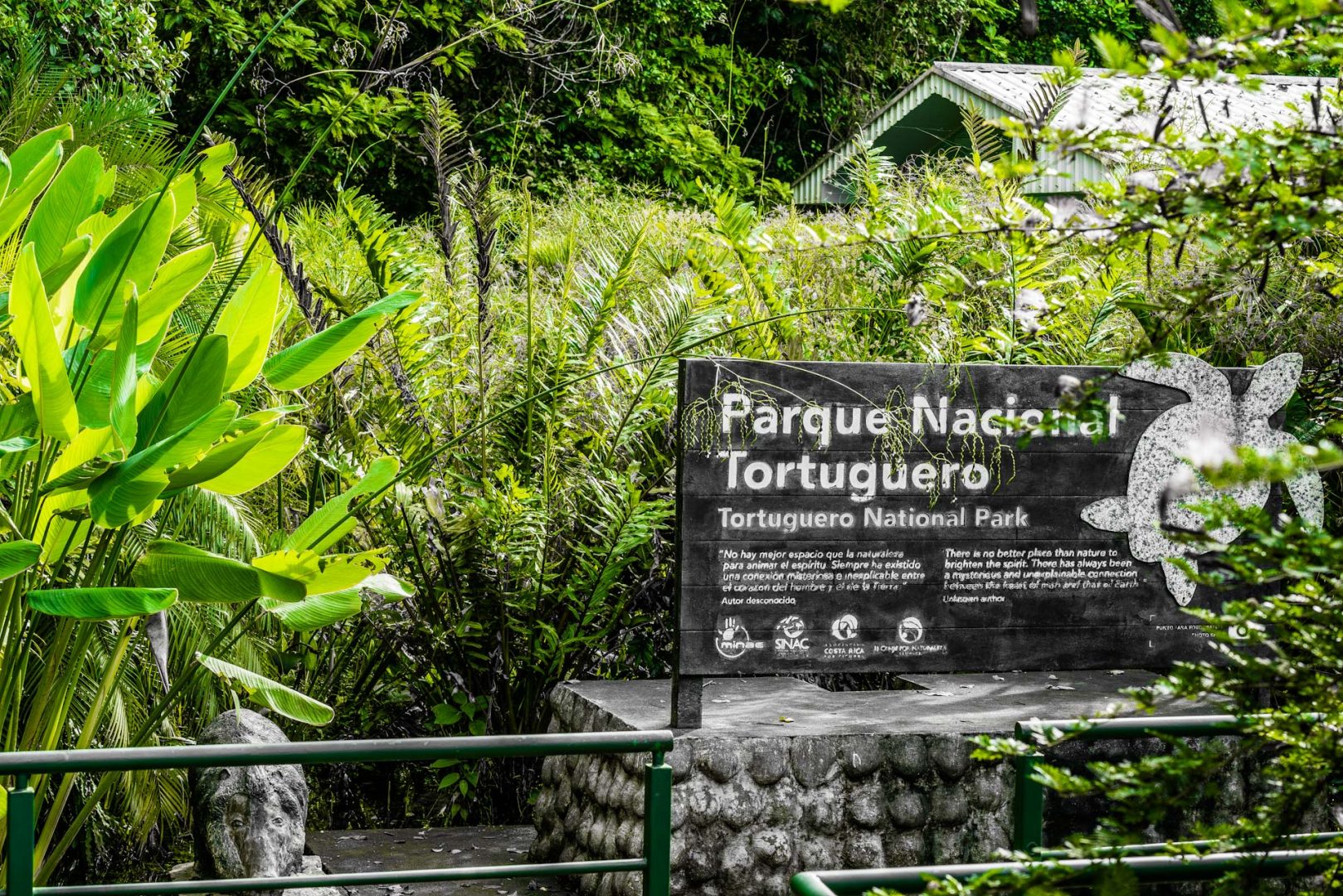 tortuguero nationl park entrance
