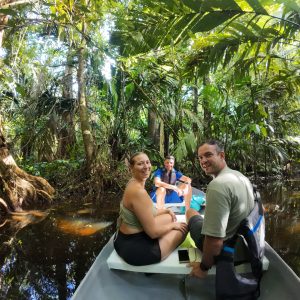 canoe tour tortuguero